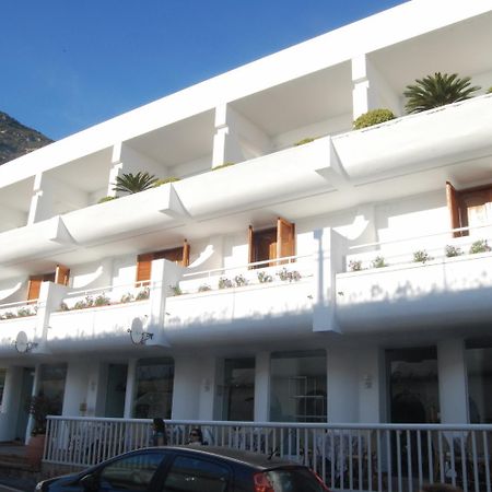 Hotel Le Fioriere Праяно Екстериор снимка