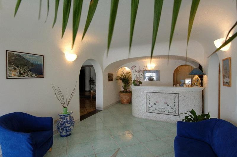 Hotel Le Fioriere Праяно Екстериор снимка