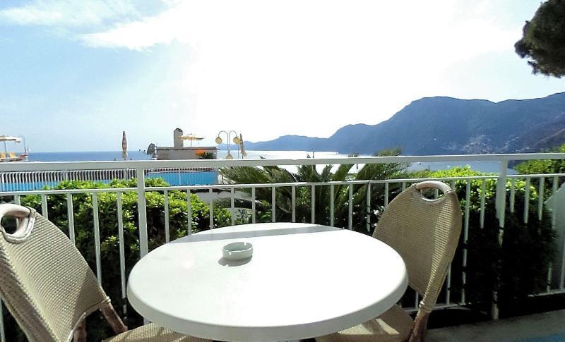 Hotel Le Fioriere Праяно Екстериор снимка