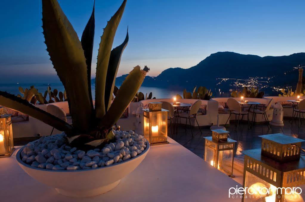Hotel Le Fioriere Праяно Екстериор снимка